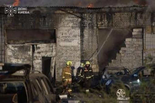 Ucraina, Russia riprende gli attacchi dopo la tregua: almeno due morti a Kiev Ucraina, Russia riprende gli attacchi dopo la tregua: almeno due morti a Kiev