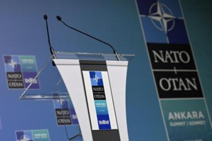 Nato, oggi il summit di Ankara: Alleanza sempre più europea Nato, oggi il summit di Ankara: Alleanza sempre più europea