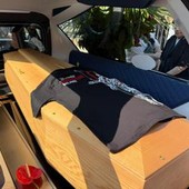 Don Mazzi, folla a Milano per i funerali: "Testimone di speranza, giustizia, accoglienza" Don Mazzi, folla a Milano per i funerali: "Testimone di speranza, giustizia, accoglienza"