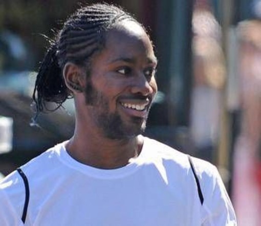 Jason Arday trovato morto a Londra: si era dimesso da Cambridge per presunto plagio Jason Arday trovato morto a Londra: si era dimesso da Cambridge per presunto plagio