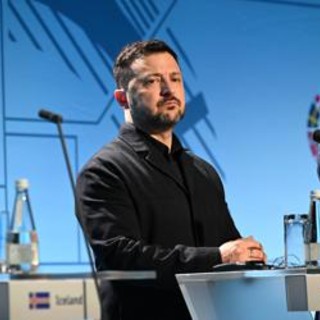 Zelensky allarma l'Europa: "20 milioni di profughi se l'Ucraina cade"
