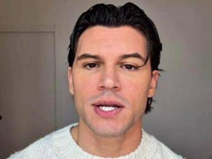 Caso Signorini, parla Medugno: "Mai andato a letto con lui, ero manipolato dal mio manager" Caso Signorini, parla Medugno: "Mai andato a letto con lui, ero manipolato dal mio manager"