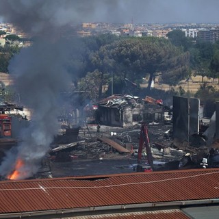 45 feriti per l’esplosione in un distributore a Roma, due sono gravi