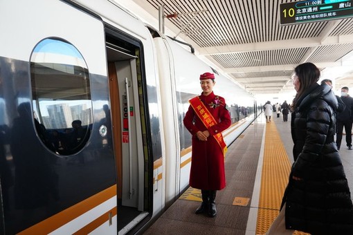 Cina, le ferrovie registrano il picco di rientri dalle vacanze di Capodanno Cina, le ferrovie registrano il picco di rientri dalle vacanze di Capodanno