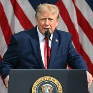Ucraina-Russia, nuovo affondo di Trump: "Putin vorrebbe accordo ma Zelensky no" Ucraina-Russia, nuovo affondo di Trump: "Putin vorrebbe accordo ma Zelensky no"
