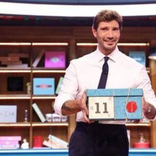 Rai riduce la durata di 'Affari tuoi': "Decisione presa per rispetto del pubblico" Rai riduce la durata di 'Affari tuoi': "Decisione presa per rispetto del pubblico"