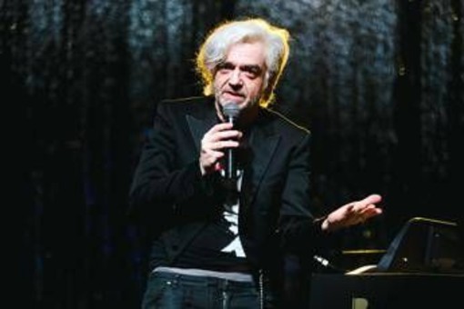 Sanremo 2026, Chiello canta da solo: cosa è successo con Morgan