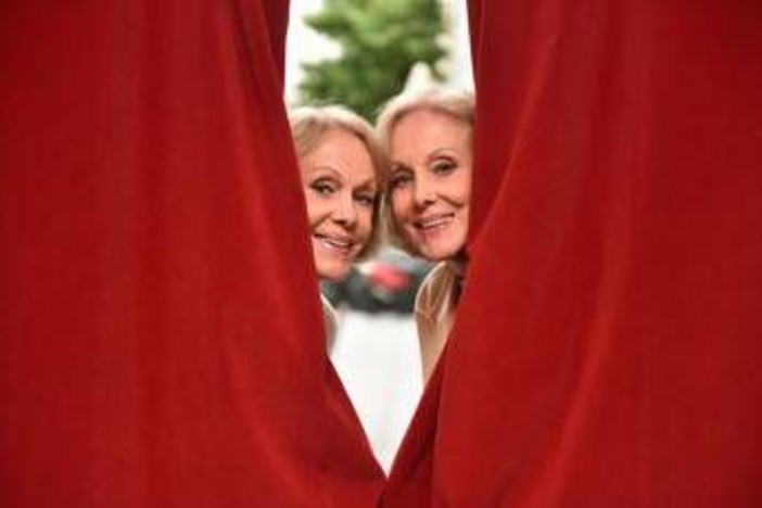 Morte insieme le gemelle Kessler: da Mara Venier a Iva Zanicchi, il ricordo dall'Italia Morte insieme le gemelle Kessler: da Mara Venier a Iva Zanicchi, il ricordo dall'Italia