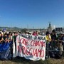 Giubileo giovani, striscione a Tor Vergata: &quot;Se Leone chiama, noi ruggiamo&quot;