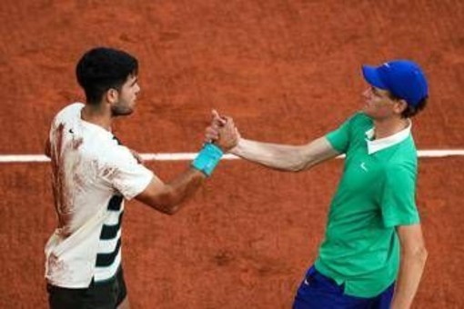 Cinque ore senza pause, Bertolucci elogia Sinner e Alcaraz. E 'attacca' Djokovic