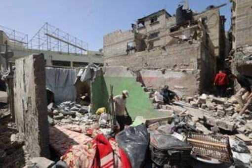 Gaza, Hamas: &quot;Armatevi in tutto il mondo contro piano Trump&quot;. Idf ordina evacuazione Rafah