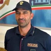 Padova, trovato morto il poliziotto che salvò bimba da annegamento a Jesolo Padova, trovato morto il poliziotto che salvò bimba da annegamento a Jesolo