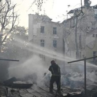 Ucraina, tregua finita: attacchi russi su varie città, sirene a Kiev
