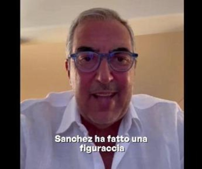 Gasparri: "Crisi migratoria e Sanchez se ne va in vacanza, gli suggeriamo noi la playlist" Gasparri: "Crisi migratoria e Sanchez se ne va in vacanza, gli suggeriamo noi la playlist"