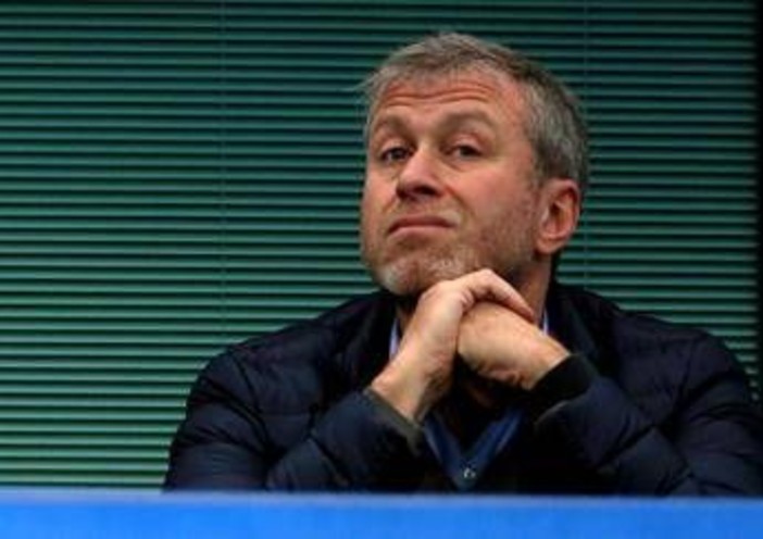 Ucraina, Abramovich darà soldi a Kiev: 2,5 miliardi dalla vendita del Chelsea Ucraina, Abramovich darà soldi a Kiev: 2,5 miliardi dalla vendita del Chelsea