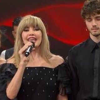 Ballando con le stelle, Andrea Delogu non c'è: il messaggio di Milly Carlucci Ballando con le stelle, Andrea Delogu non c'è: il messaggio di Milly Carlucci