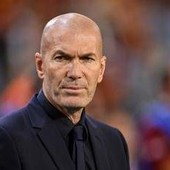 Zidane, gaffe del giornalista dopo Belgio-Francia: "Sono con l'allenatore del Real Madrid"