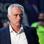 Mourinho, show contro i giornalisti: &quot;Tu quanto guadagni?&quot;
