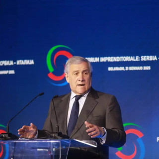 Tajani “Incontro Meloni-Trump un successo, ora il vertice a Roma”