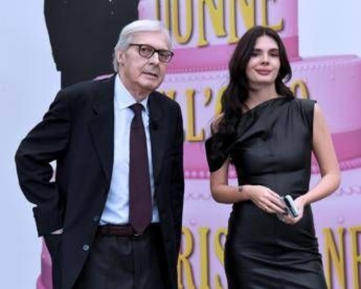 Caso Sgarbi, la figlia Evelina torna oggi a Verissimo: gli ultimi sviluppi