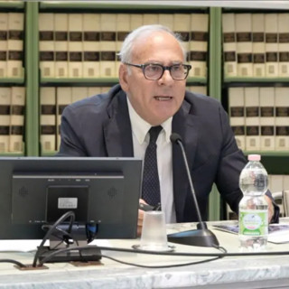 Farmaceutica, Vella “Innovazione cruciale ma le persone devono restare al centro”
