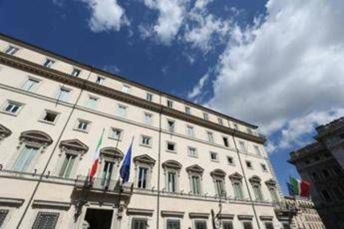 Manovra, nuovo vertice a Palazzo Chigi. Sono 105 gli emendamenti inammissibili Manovra, nuovo vertice a Palazzo Chigi. Sono 105 gli emendamenti inammissibili