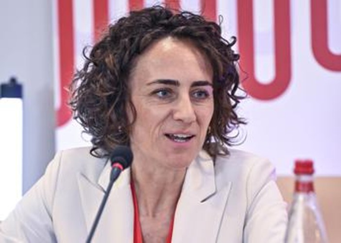 Scarangella (Gruppo Fs): "Welfare customizzato e strutturale per i 100mila dipendenti" Scarangella (Gruppo Fs): "Welfare customizzato e strutturale per i 100mila dipendenti"