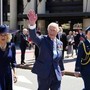 Dalla Rolls-Royce al mosaico di Zelensky, svelati i regali alla Royal Family