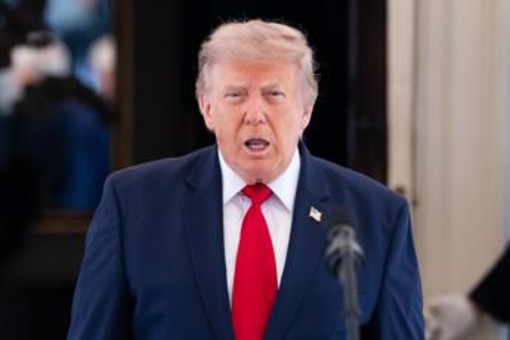 Iran, Trump 'guardiano' di Hormuz: tycoon tra rimborsi, blocco navale e terza ondata di raid Iran, Trump 'guardiano' di Hormuz: tycoon tra rimborsi, blocco navale e terza ondata di raid
