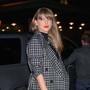 Taylor Swift entra nella 'Songwriters Hall of Fame' e fa la storia: è l'artista più giovane Taylor Swift entra nella 'Songwriters Hall of Fame' e fa la storia: è l'artista più giovane