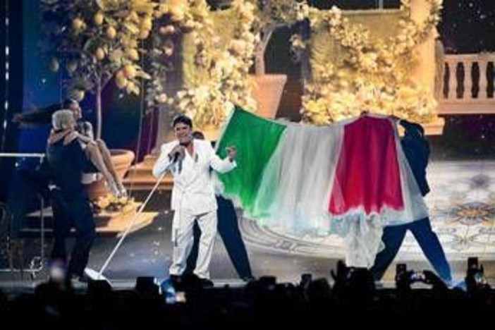 Eurovision, chi sono i 25 finalisti di stasera: l'ordine di uscita e quando canta Sal Da Vinci
