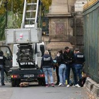 Louvre riapre ai visitatori. Darmanin: &quot;Furto dà immagine pessima della Francia&quot;