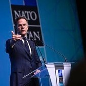 Rutte: "Non c'è un rischio concreto di escalation nucleare, Nato è più forte della Russia"