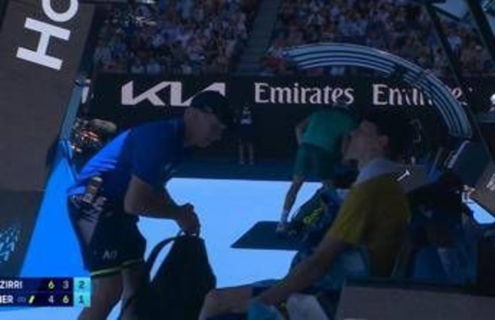 Sinner, problemi contro Spizzirri: crampi agli Australian Open