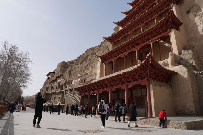 Cina, donazioni rafforzano sforzi di conservazione di Grotte di Dunhuang Cina, donazioni rafforzano sforzi di conservazione di Grotte di Dunhuang