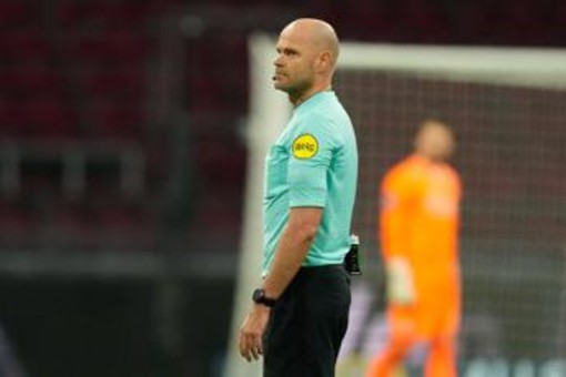 Muore a 38 anni l'arbitro olandese Rob Dieperink
