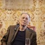 Roberto Vecchioni si prende un'altra pausa: "Statemi vicino" Roberto Vecchioni si prende un'altra pausa: "Statemi vicino"