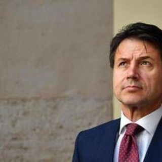 Conte si è operato: "Decorso regolare, ancora qualche giorno di convalescenza e si riparte"