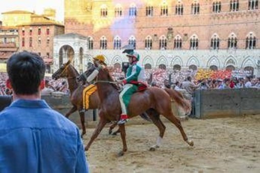 Palio di Siena, oggi l'Assunta: orario, cavalli, fantini e dove vederlo in tv
