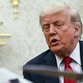 Ucraina, Trump detta la linea: armi subito a Kiev e ultimatum a Putin