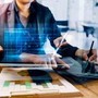 L'Intelligenza Artificiale fa lavorare di meno? Non proprio, per i dipendenti aumenta impegno e divario con i dirigenti