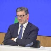 Manovra, dal fisco al lavoro: il Documento di bilancio stasera in Consiglio dei ministri Manovra, dal fisco al lavoro: il Documento di bilancio stasera in Consiglio dei ministri