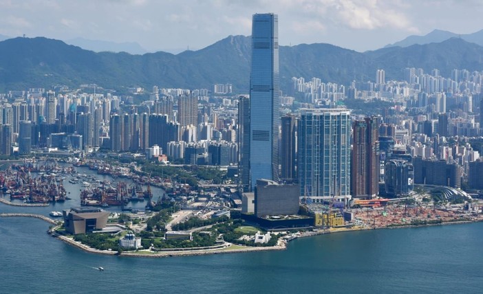 Cina, a Hong Kong una piattaforma IA per migliorare il rendimento scolastico