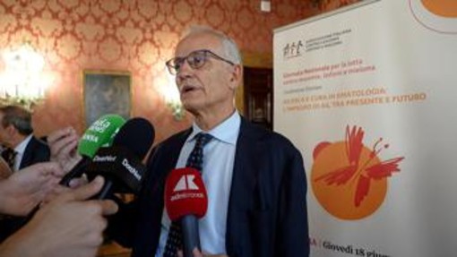 Ematologo Corradini: "Ricerca e nuove terapie cambiano le prognosi delle neoplasie del sangue" Ematologo Corradini: "Ricerca e nuove terapie cambiano le prognosi delle neoplasie del sangue"