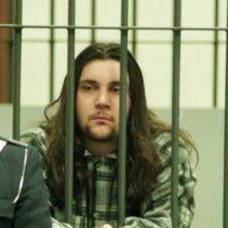 Sterminò la famiglia a fucilate, in fuga Elia Del Grande: killer della 'strage dei fornai' Sterminò la famiglia a fucilate, in fuga Elia Del Grande: killer della 'strage dei fornai'