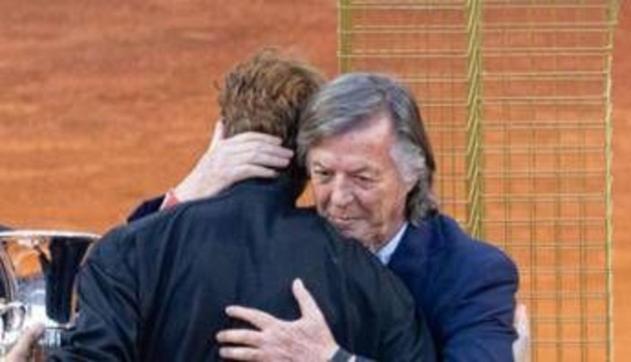 Panatta: "Sinner tornerà più forte di prima". Barazzutti: "Giusto fermarsi"