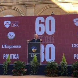 Tajani: &quot;Ragazzi, battetevi per quello in cui credete e avrete già vinto&quot;
