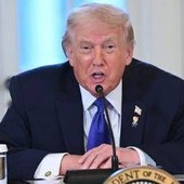 Venezuela, Trump: "Trenta milioni di barili di petrolio per gli Usa"