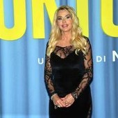 Truffò la mamma di Valeria Marini, condanna confermata in appello. "Dopo 6 anni, giustizia è fatta" Truffò la mamma di Valeria Marini, condanna confermata in appello. "Dopo 6 anni, giustizia è fatta"