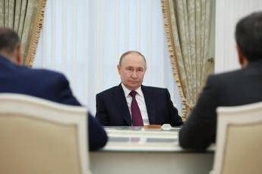 Iran, Putin vede Araghchi: &quot;Aggressione ingiustificata&quot;